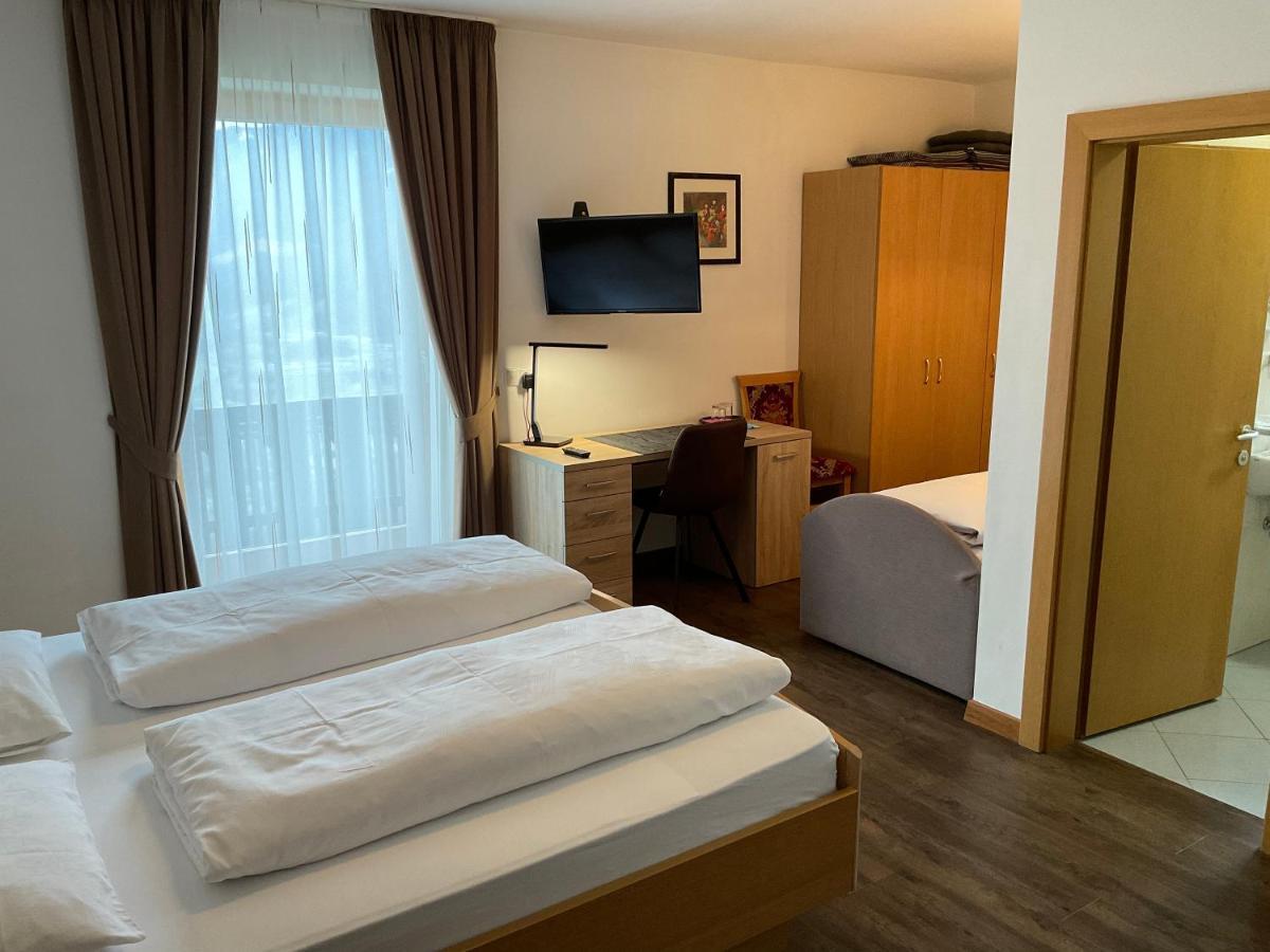Alpenblick Bed & Breakfast Випитено Экстерьер фото