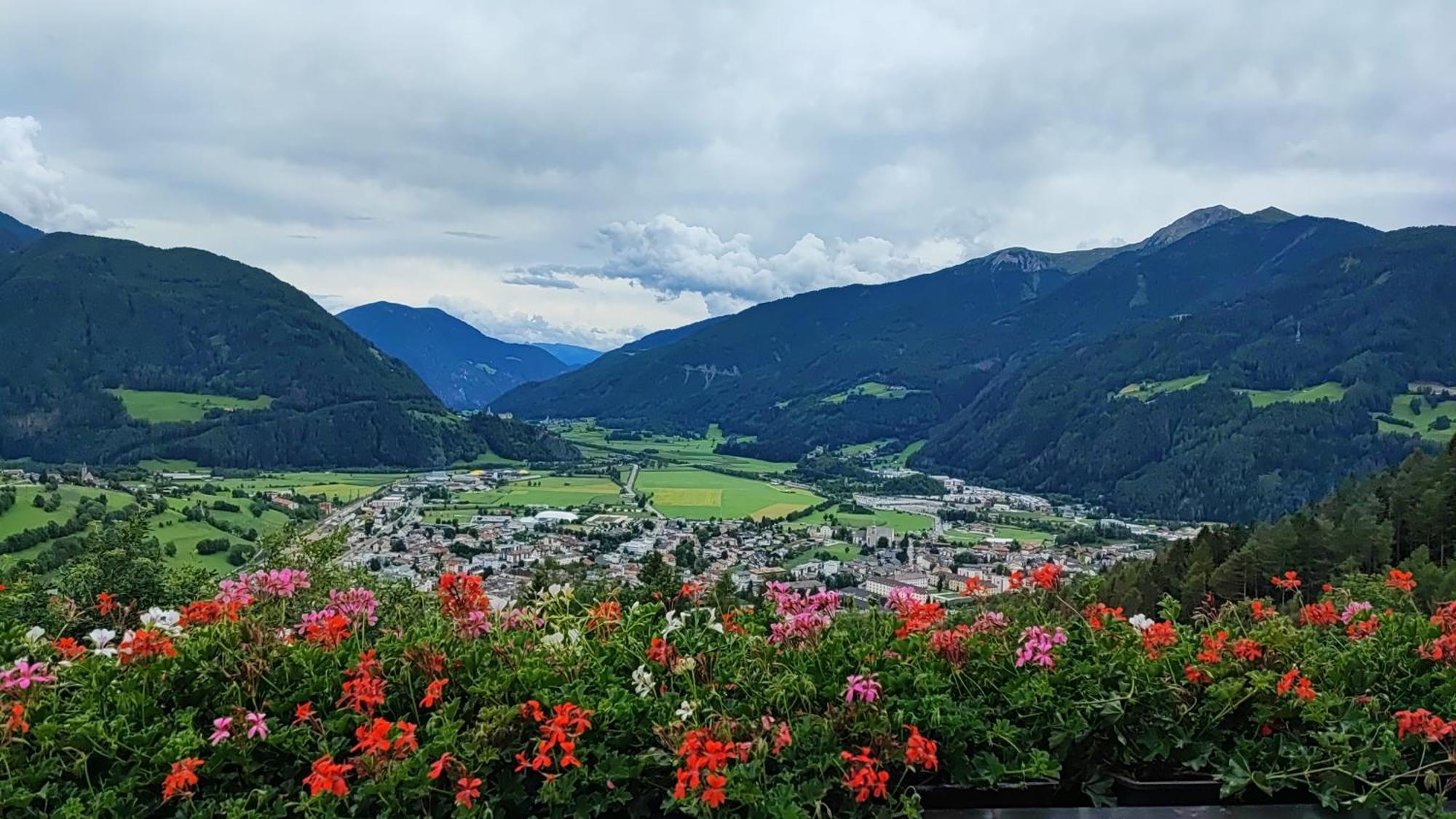 Alpenblick Bed & Breakfast Випитено Экстерьер фото