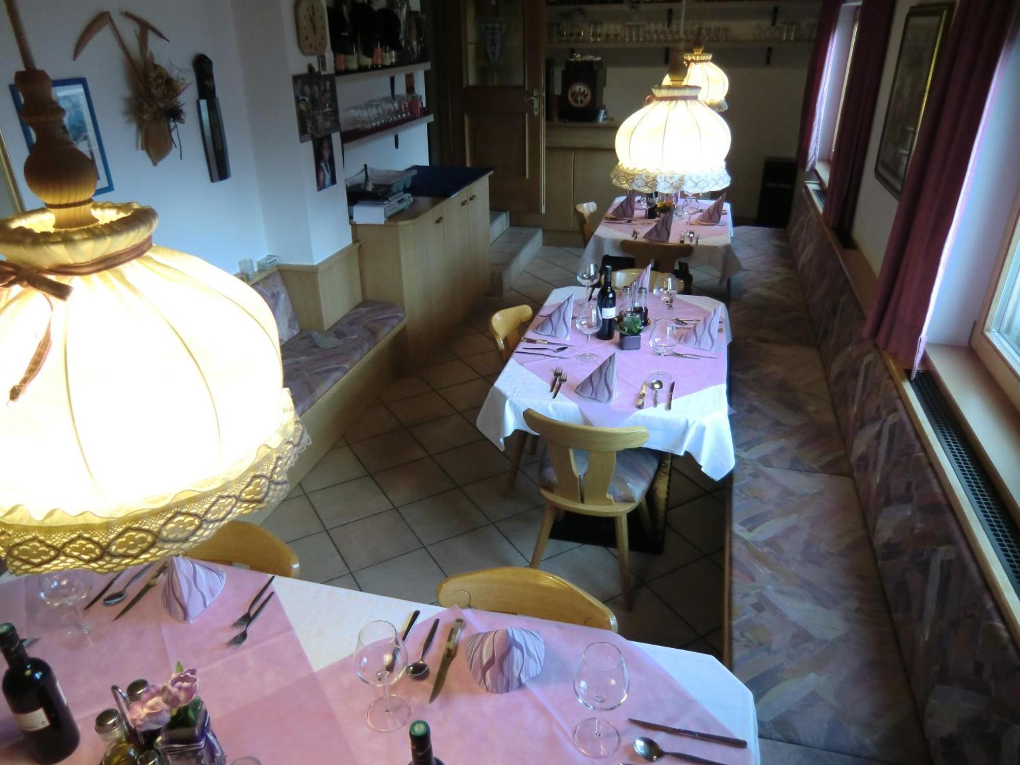 Alpenblick Bed & Breakfast Випитено Экстерьер фото