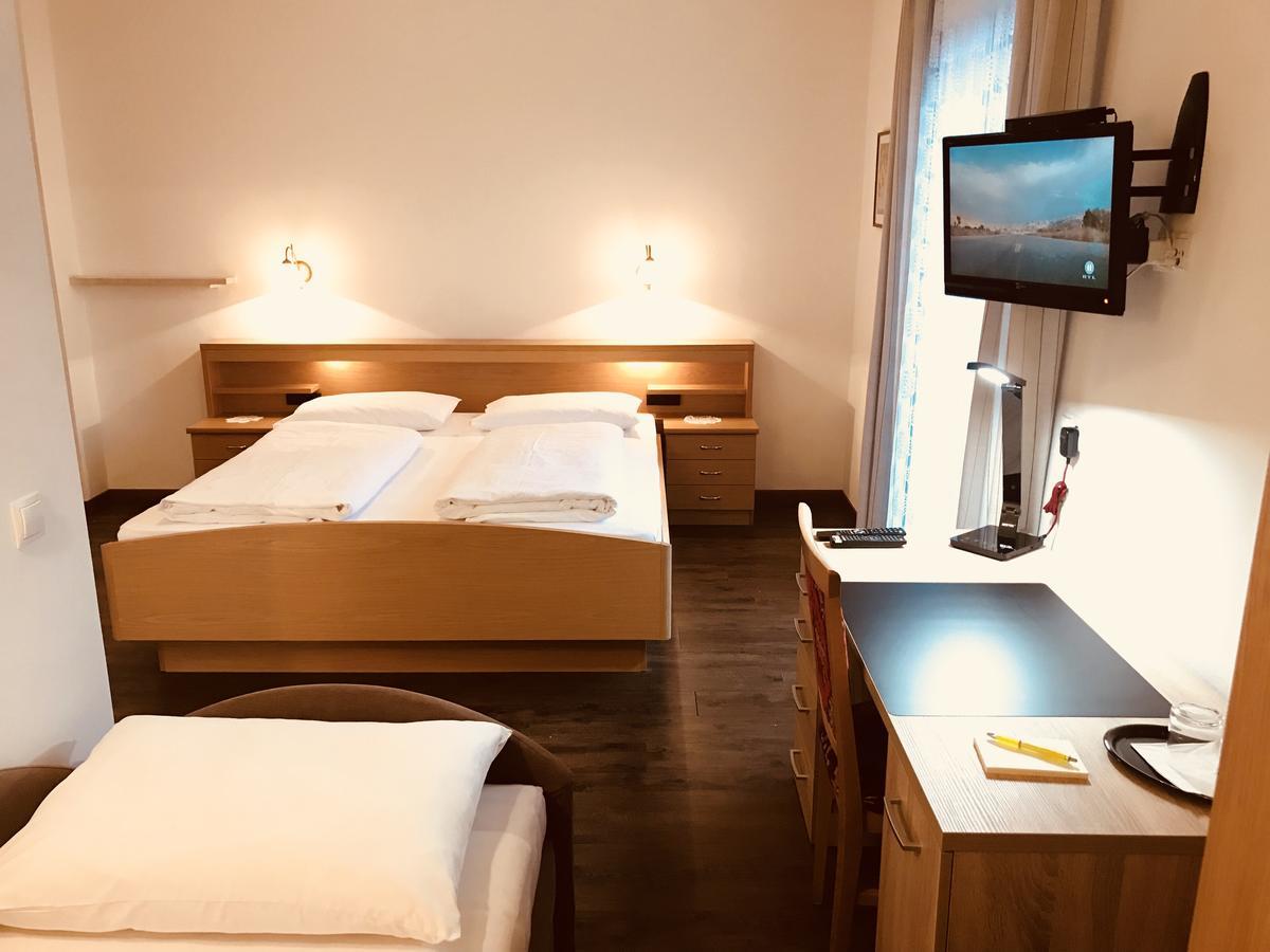 Alpenblick Bed & Breakfast Випитено Экстерьер фото