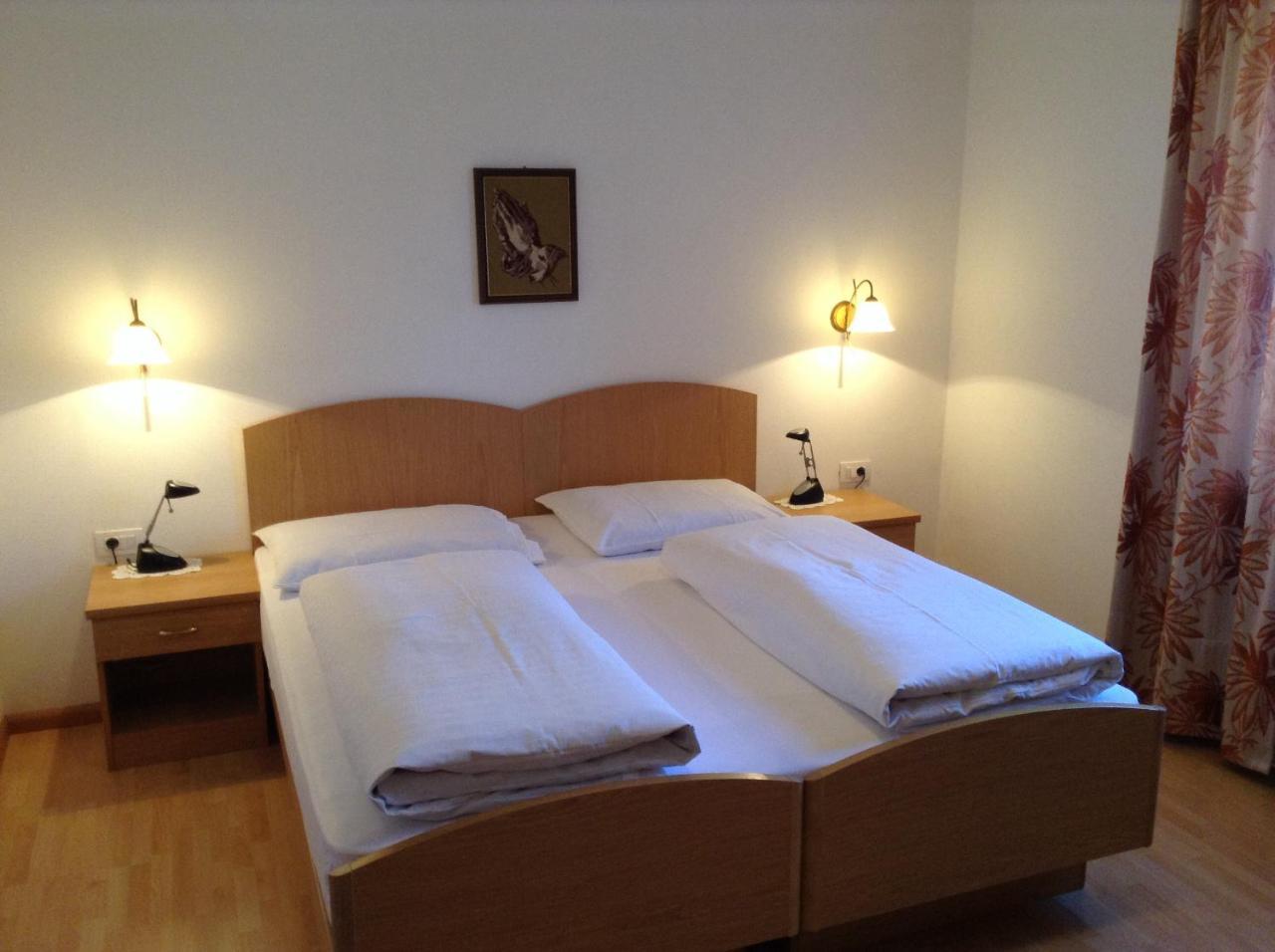 Alpenblick Bed & Breakfast Випитено Экстерьер фото