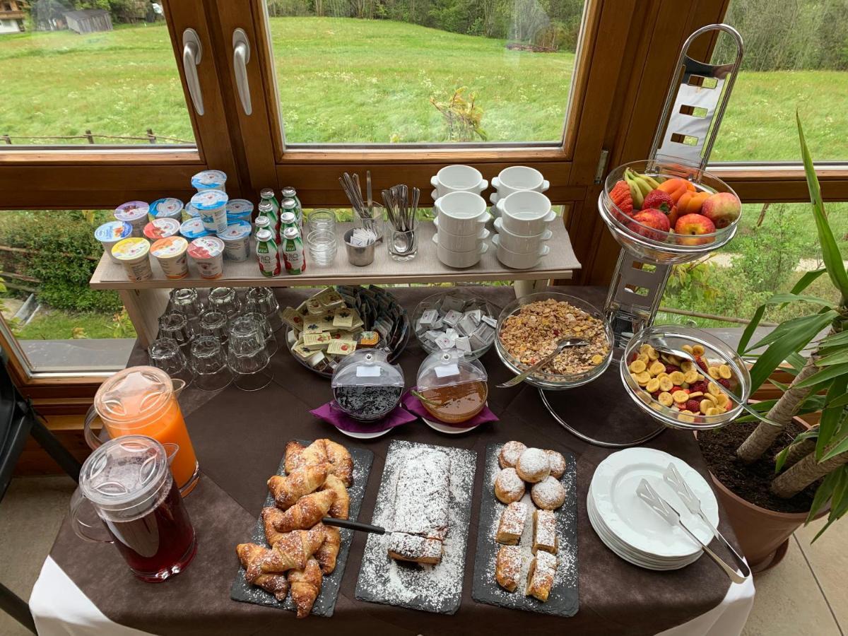 Alpenblick Bed & Breakfast Випитено Экстерьер фото